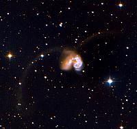 Galassie Antenne NGC 4038-4039 distanza 72 miloni anni luce