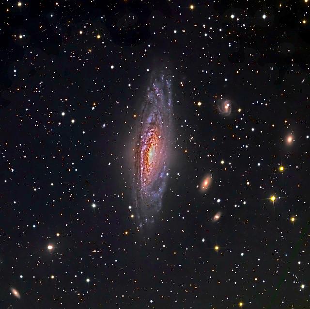 Dettaglio di NGC 7331 e Dintorni