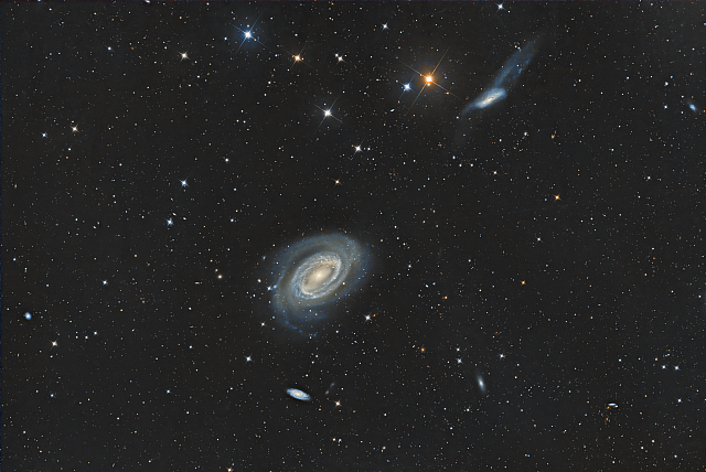NGC 4725 - NGC 4747 - NGC 4712 in Coma Berenices